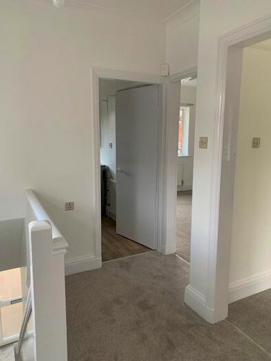 1 Bedroom Flat To Rent In Tintern Avenue, Manchester, M20