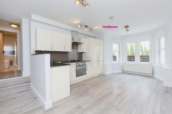 1 Bedroom Flat To Rent In Crescent Road, London, N8