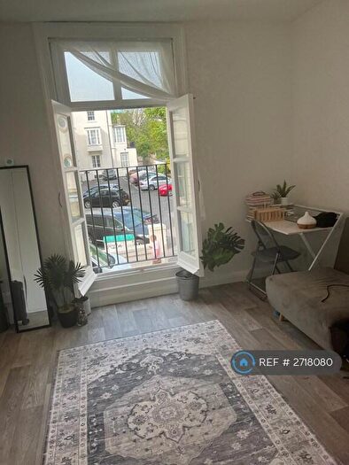 Studio To Rent In Sillwood Street, Brighton, BN1