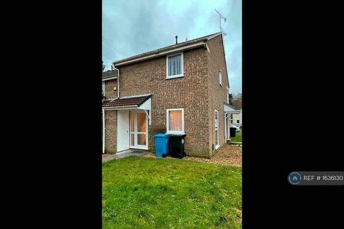 1 Bedroom End Of Terrace House To Rent In Bovington Close, Poole, BH17