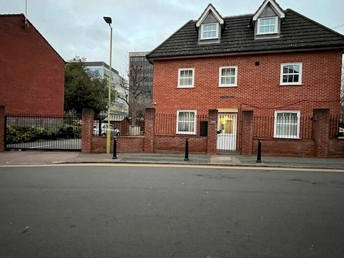 1 Bedroom Flat To Rent In Westland Road, Watford, WD17