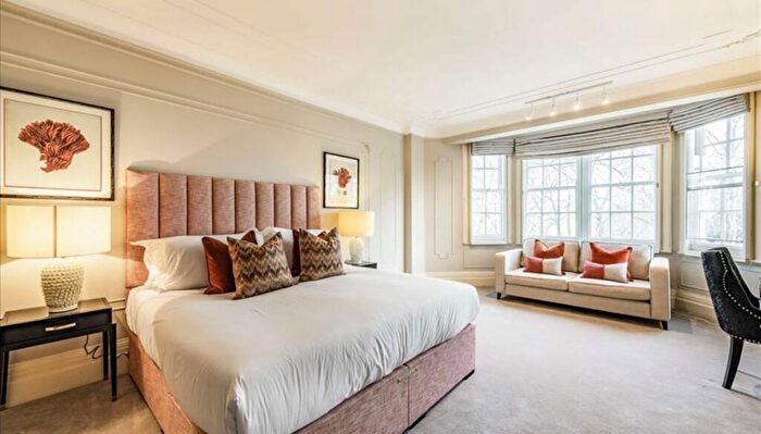 6 Bedroom Flat To Rent In Fantastic Bedroom Apartment In Stunning Location, NW8