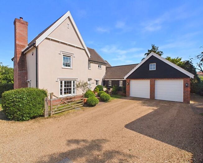 4 Bedroom Detached House For Sale In Priory Meadows, Darsham, IP17