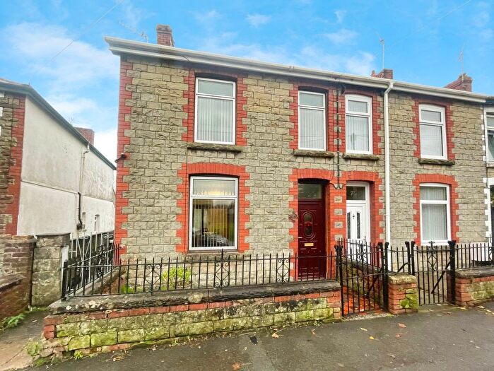3 Bedroom Terraced House For Sale In Cemetery Road, Bridgend, CF31
