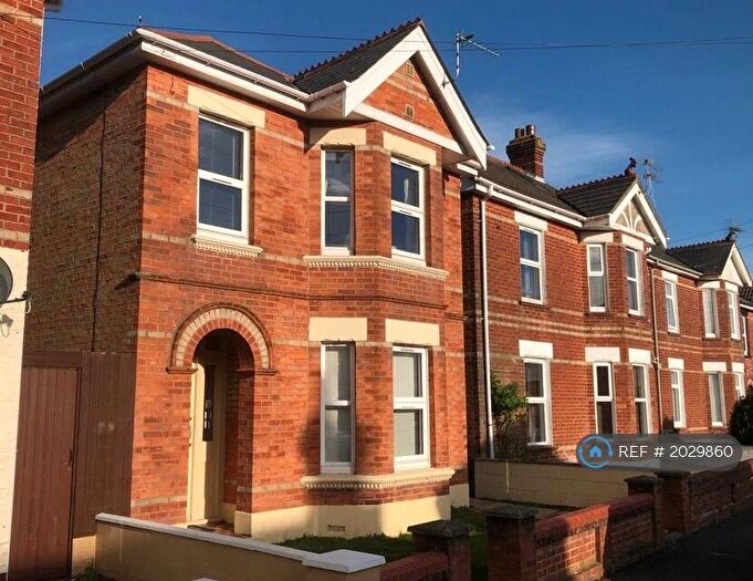 6 Bedroom Detached House To Rent In Hankinson Road, Bournemouth, BH9