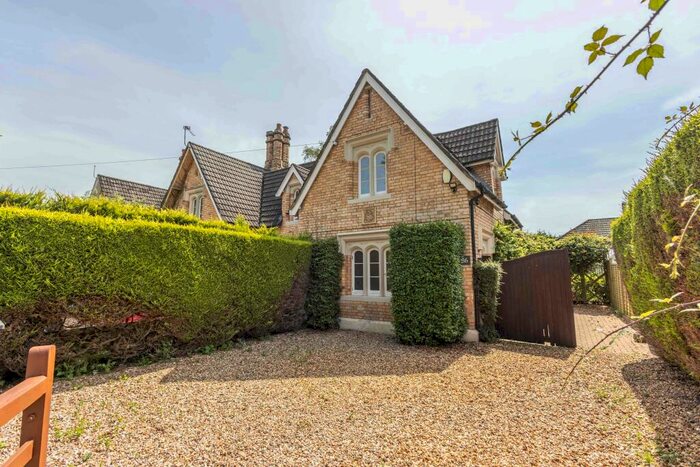 2 Bedroom End Of Terrace House To Rent In Poole Lane, Kinson, Bournemouth, BH11