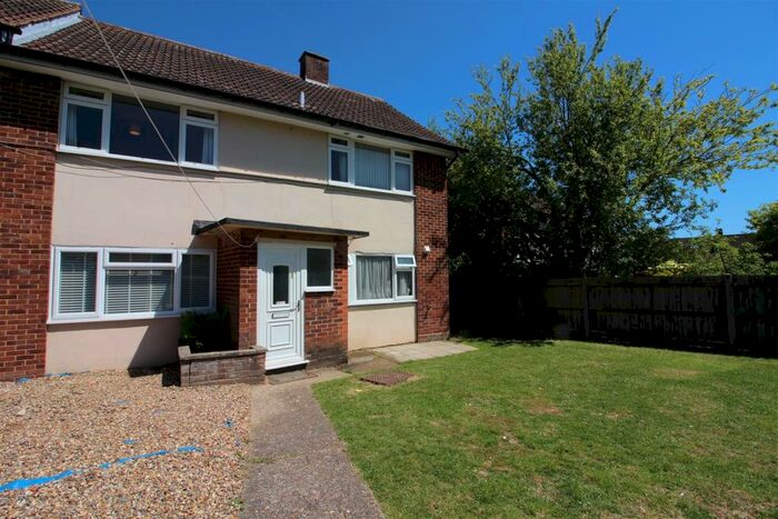 2 Bedroom Flat To Rent In Southbourne Gardens, Eastcote, HA4