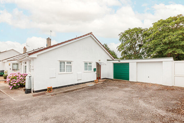 2 Bedroom Bungalow For Sale In Priory Gardens, Shirehampton, Bristol, BS11