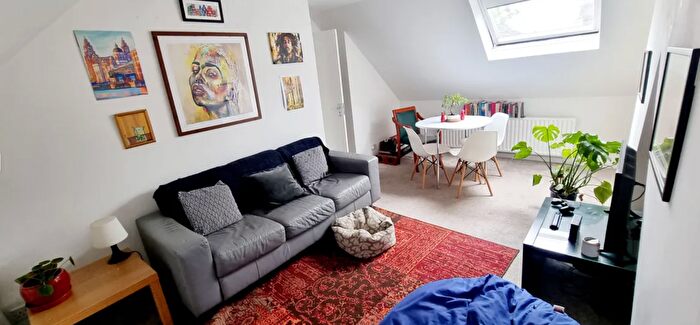 1 Bedroom Flat To Rent In Fernwood Avenue, Streatham, SW16