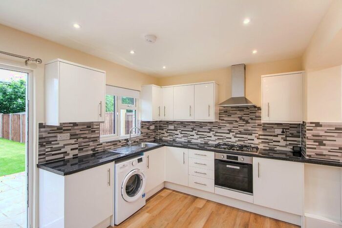 3 Bedroom Semi-Detached House To Rent In Lytton Avenue, Enfield, EN3