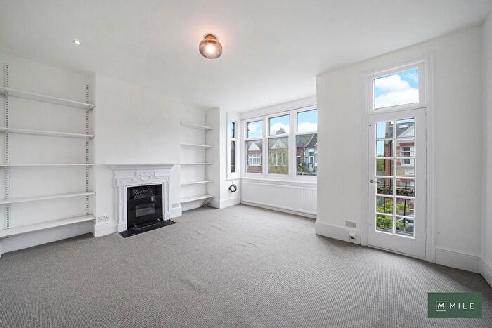 2 Bedroom Apartment To Rent In Clifford Gardens, Kensal Rise, NW10