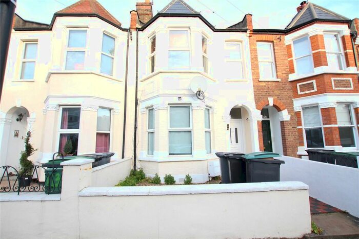5 Bedroom Terraced House To Rent In Rutland Gardens, London N4