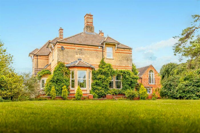 6 Bedroom Detached House For Sale In Scott Willoughby, Sleaford, NG34