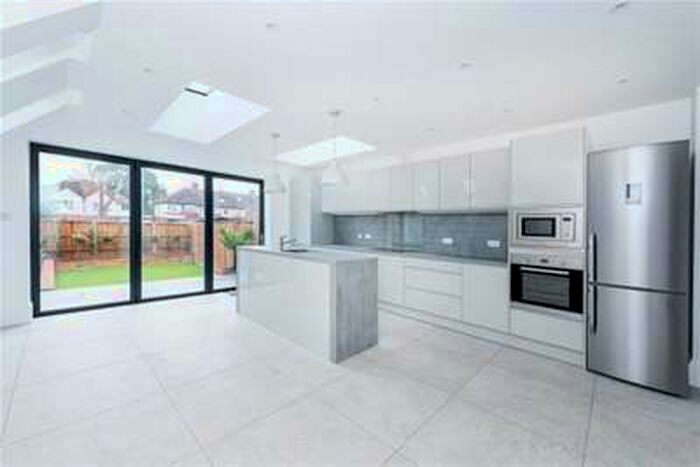4 Bedroom House To Rent In St Margarets Road, TW1