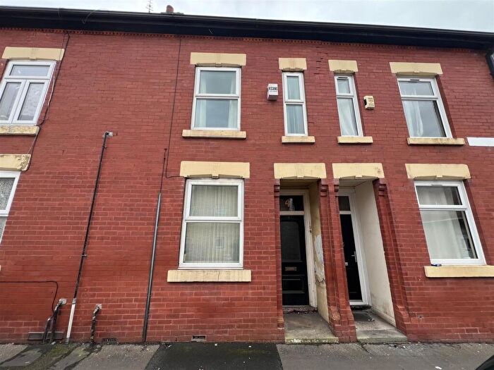 3 Bedroom Terraced House For Sale In Williams Street, Gorton, Manchester, M18