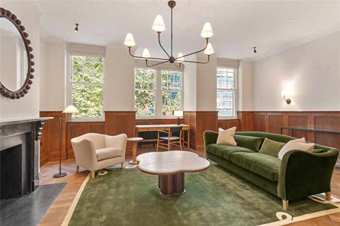 2 Bedroom Flat To Rent In Sloane Gardens, London, SW1W