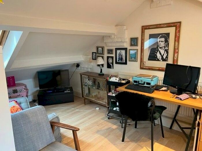 Studio To Rent In Brick Lane, Shoreditch, E1