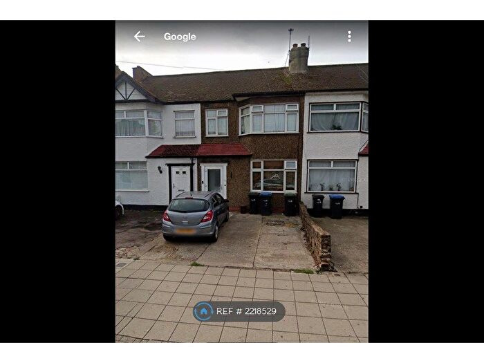3 Bedroom Terraced House To Rent In Ordnance Road, Enfield, EN3