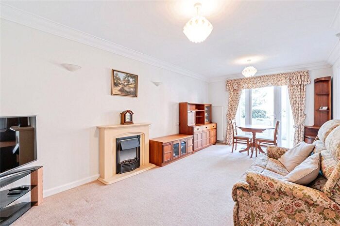 1 Bedroom Flat For Sale In Pegasus Court (Exeter), Heavitree, EX1