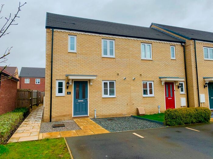 2 Bedroom End Of Terrace House To Rent In Caulder Close, Spalding, PE11