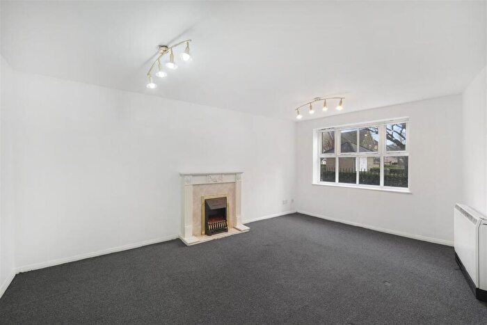 2 Bedroom Flat To Rent In Chamberlayne Avenue, Wembley, HA9