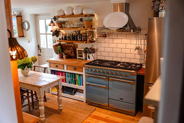 2 Bedroom Detached House For Sale In Detached, Enchanting Cottage In Weaverham, CW8