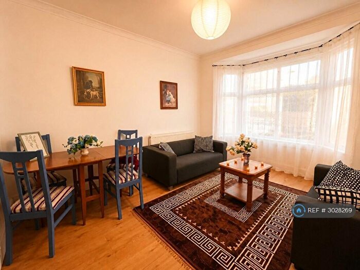 4 Bedroom Flat To Rent In Brownhill Road, London, SE6