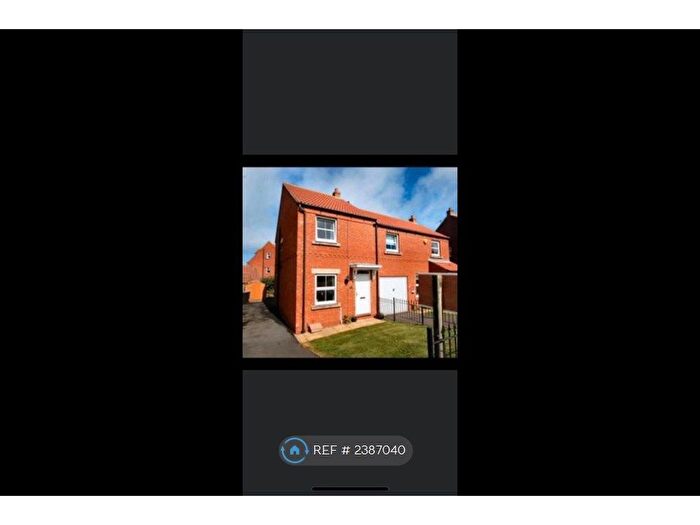 2 Bedroom Semi-Detached House To Rent In Chancel Way, Whitby, YO21
