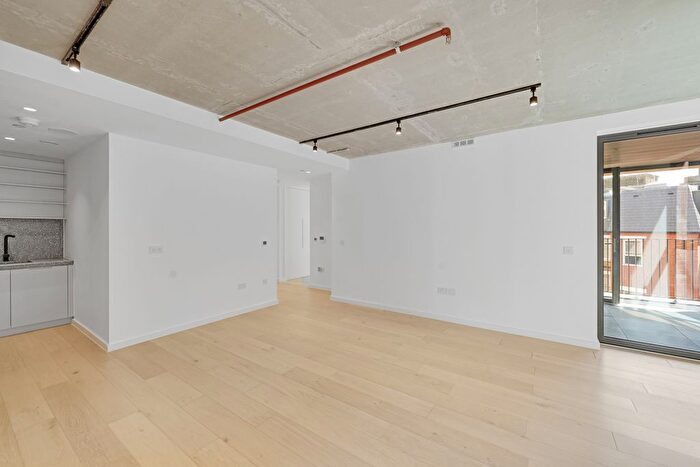 2 Bedroom Flat To Rent In Bayford Street, London, E8