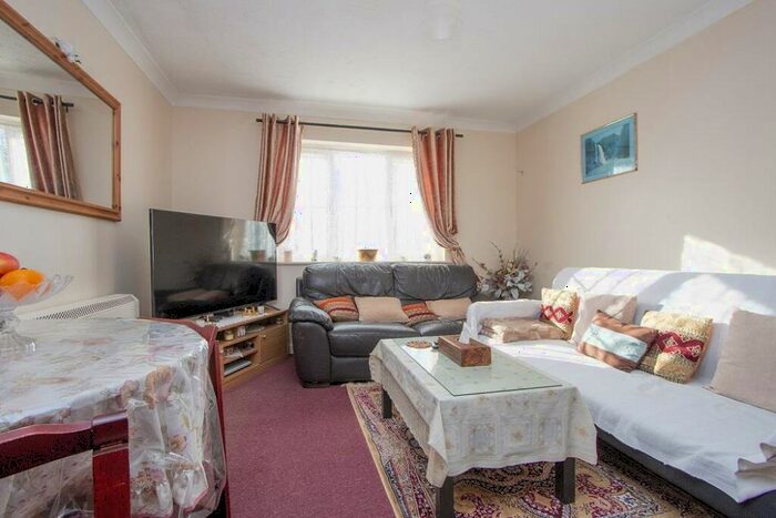 1 Bedroom Flat For Sale In Cameron Square, Kings Place, CR4