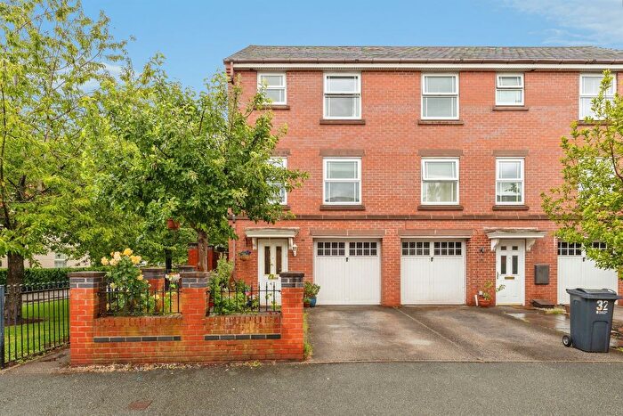 4 Bedroom Property For Sale In Black Diamond Street, Chester, CH1