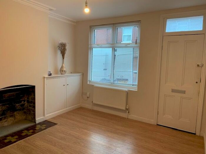 3 Bedroom Terraced House To Rent In Ridley Street, Leicester, LE3