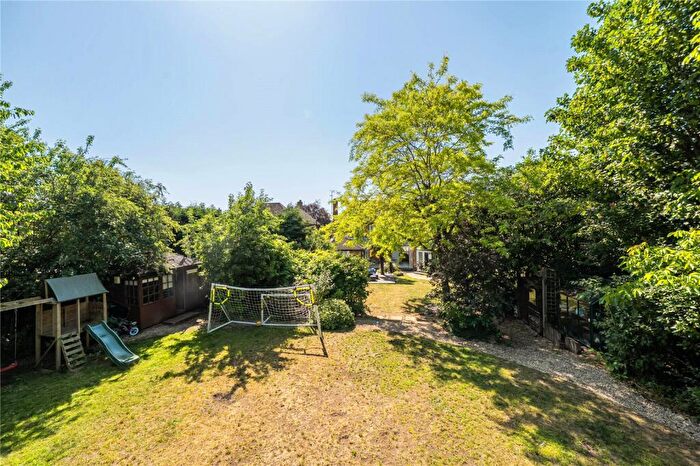 5 Bedroom Detached House For Sale In Bredward Close, Burnham, Slough, Buckinghamshire, SL1