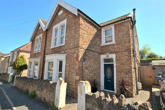 3 Bedroom Semi-Detached House To Rent In Roath Road, Portishead, Bristol, BS20