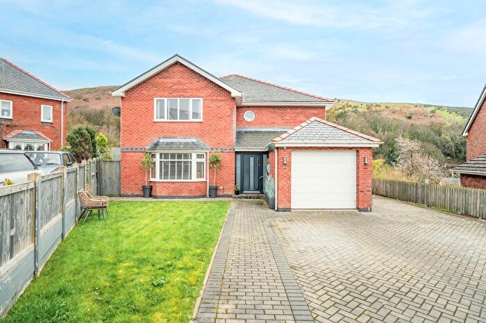 4 Bedroom Detached House For Sale In Cae America, Llanfairfechan, LL33