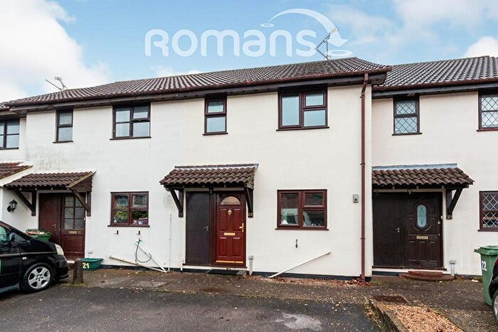 3 Bedroom House To Rent In Carpenters Court, Basingstoke, Hampshire, RG22