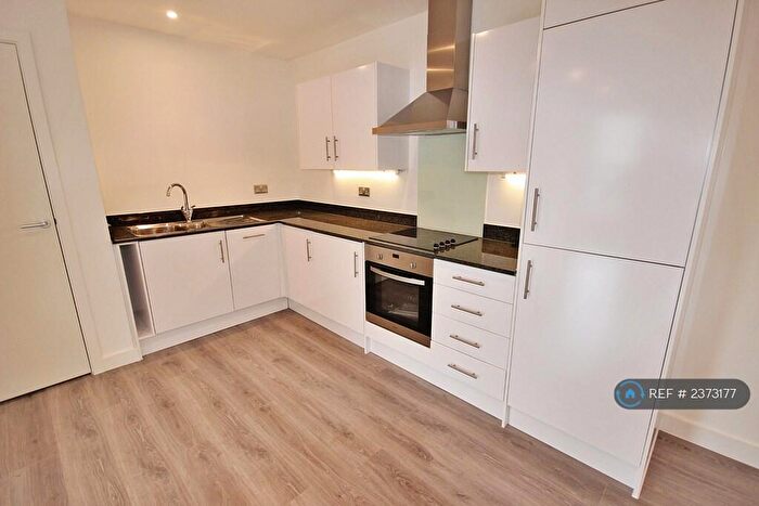 2 Bedroom Flat To Rent In Westow Street, Crystal Palace, SE19
