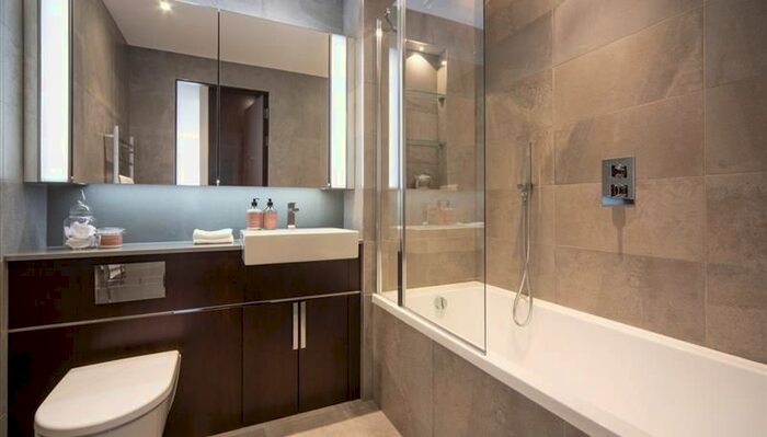 2 Bedroom Flat To Rent In Charles Clowes Walk, London, SW11