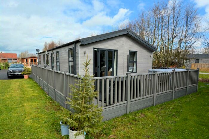 2 Bedroom Park Home For Sale In Moor Lane, Ryther, Tadcaster, LS24