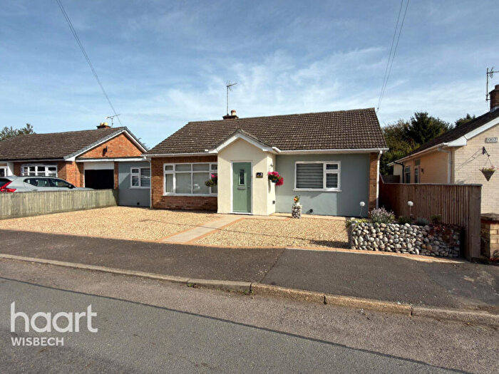 3 Bedroom Detached Bungalow For Sale In Mill Way, Friday Bridge, PE14