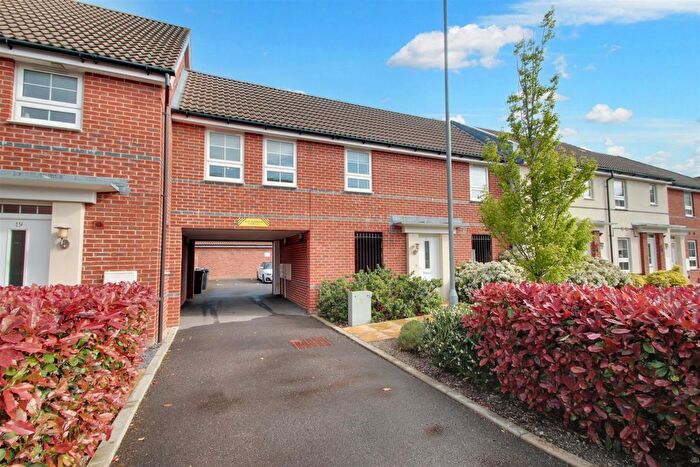 1 Bedroom Flat To Rent In Quicksilver Street, Worthing, BN13