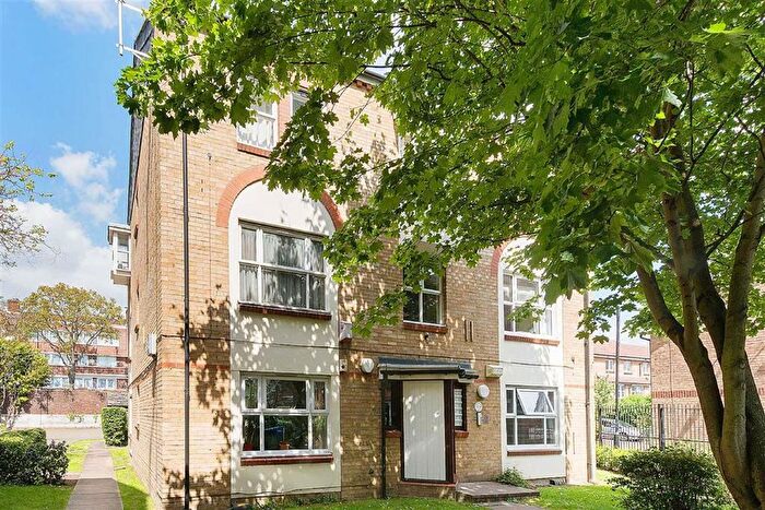 1 Bedroom Flat To Rent In Longfellow Way, Bermondsey, SE1