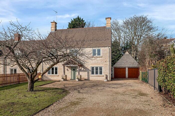 5 Bedroom Semi-Detached House To Rent In Bridge End, Wansford, Stamford, PE8