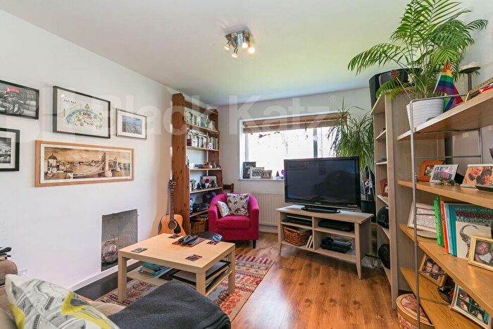 1 Bedroom Flat To Rent In Crescent Road, Crouch End, N8