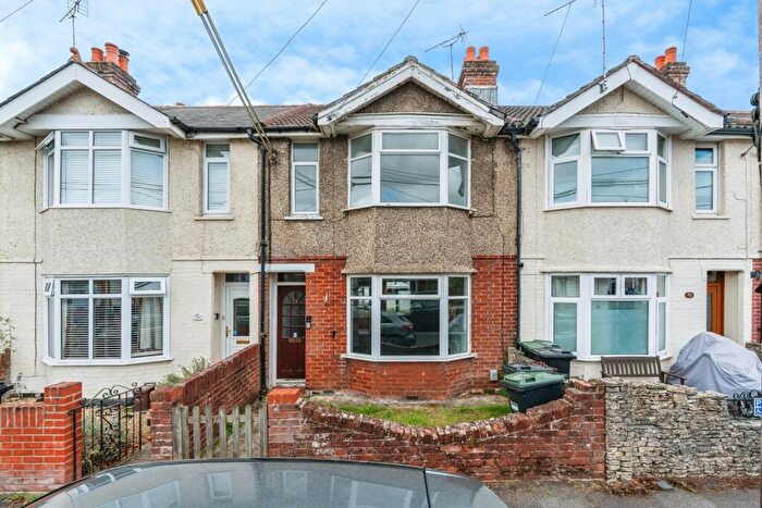 2 Bedroom Terraced House For Sale In Downs Park Road, Totton, Southampton, Hampshire, SO40
