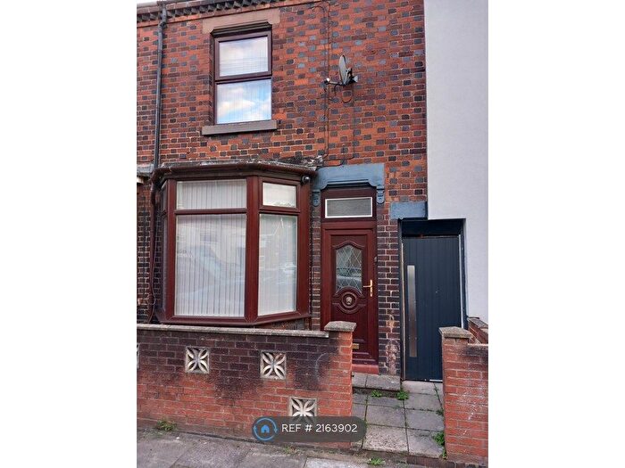 4 Bedroom End Of Terrace House To Rent In Stoke-On-Trent, Stoke-On-Trent, ST3