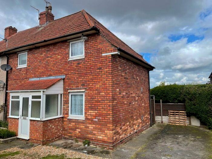 3 Bedroom Semi-Detached House To Rent In Gorse Hill Fishponds, BS16