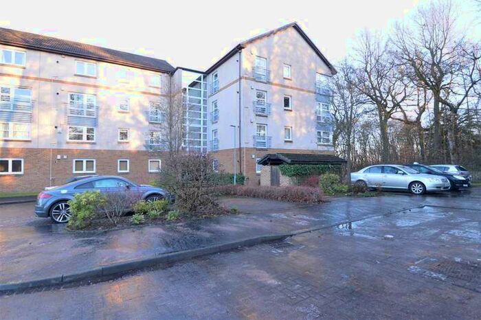 3 Bedroom Apartment To Rent In Hamilton Park South, Hamilton, ML3
