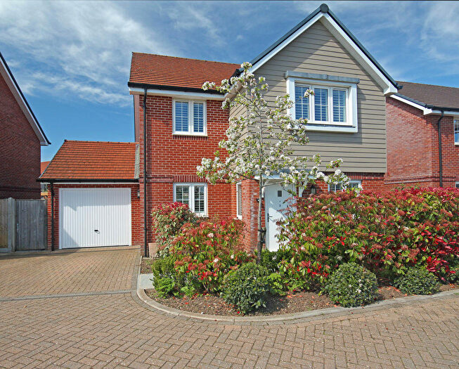 4 Bedroom Detached House For Sale In Augustus Avenue, Fordingbridge, SP6