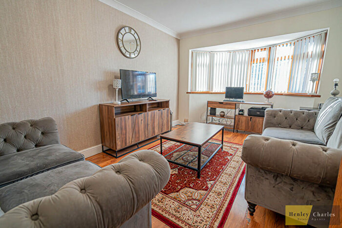 5 Bedroom Detached House For Sale In North Drive, Handsworth, Birmingham, B20